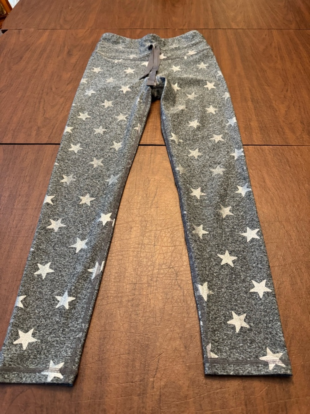 C&C California Star Print Leggings | Grey | Size Medium | Loungewear